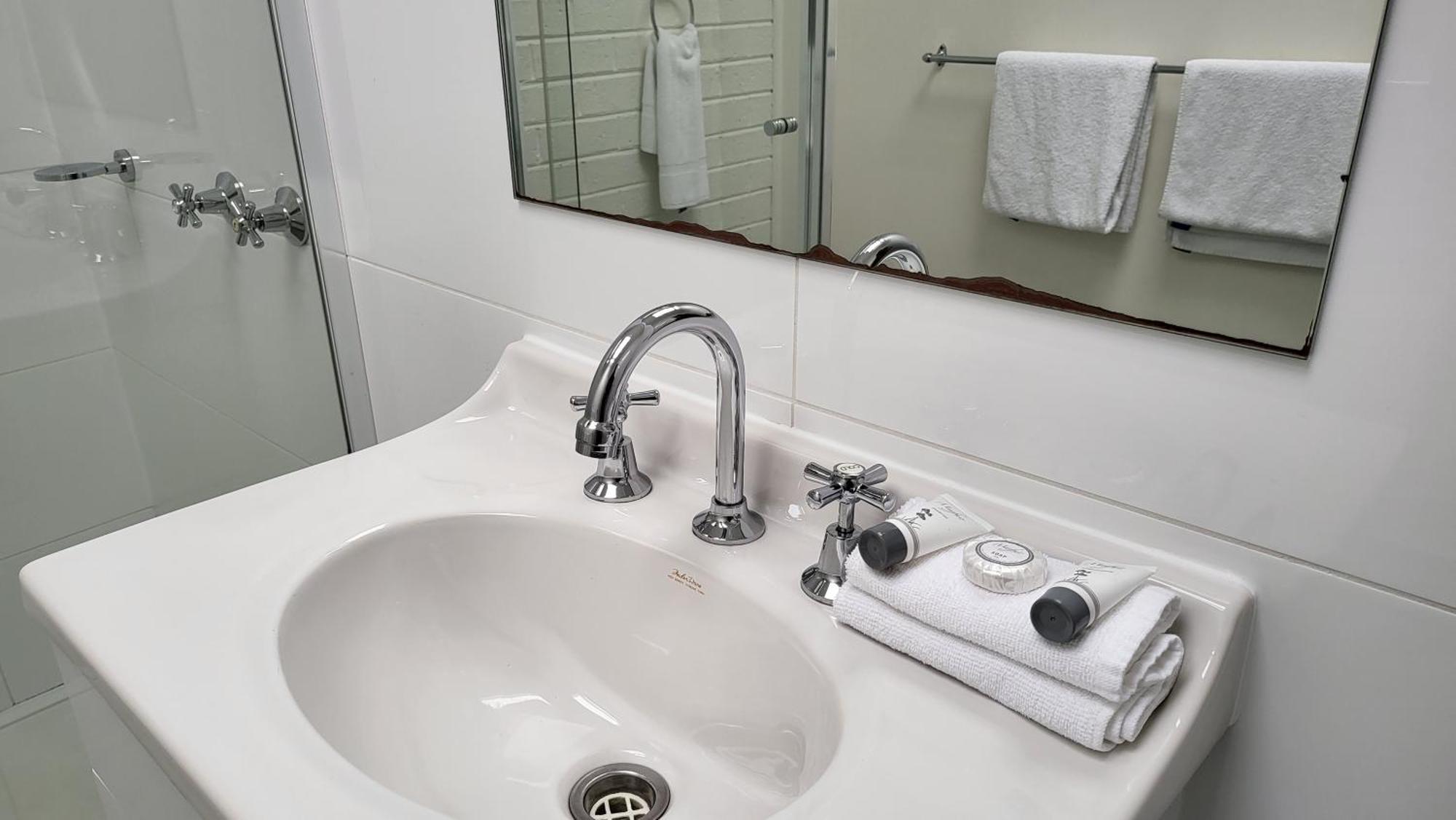 Kooweerup Motel Koo Wee Rup Экстерьер фото
