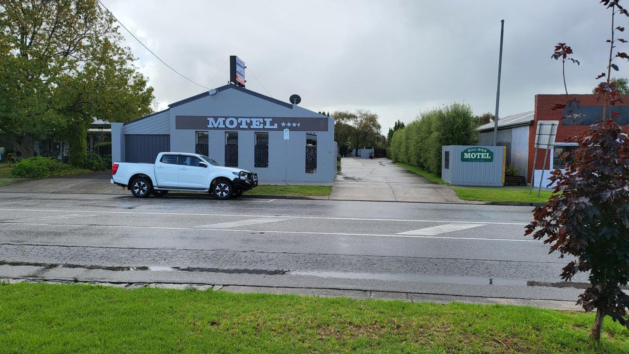 Kooweerup Motel Koo Wee Rup Экстерьер фото